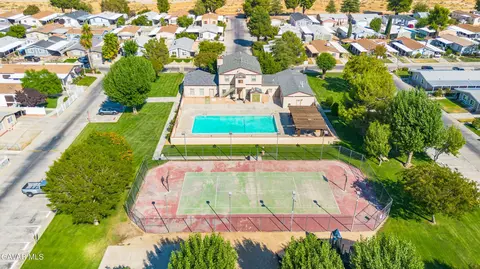 View/Area - 45465 25th St #SPC 93, Lancaster, CA 93535 photo 6 of 7