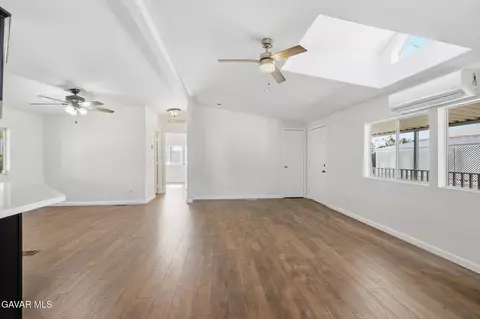 Living - 45465 25th St #SPC 93, Lancaster, CA 93535 photo 4 of 4