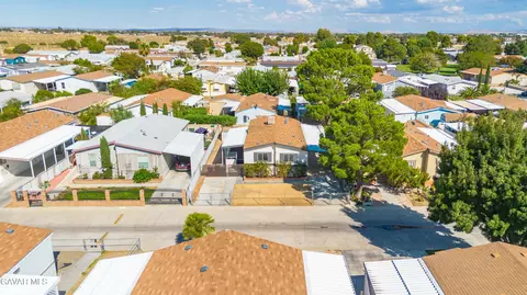 View/Area - 45465 25th St #SPC 93, Lancaster, CA 93535 photo 3 of 7