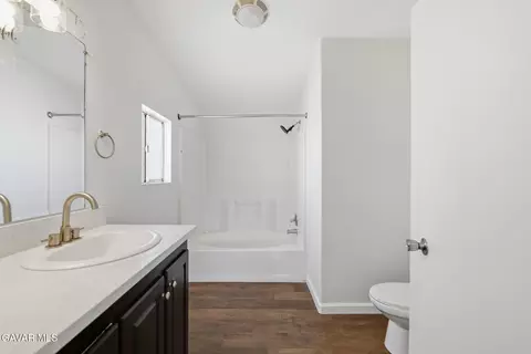 Bath - 45465 25th St #SPC 93, Lancaster, CA 93535 photo 1 of 2