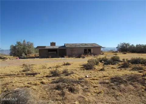 33321 Desert Ln, Lucerne Valley, CA 92356