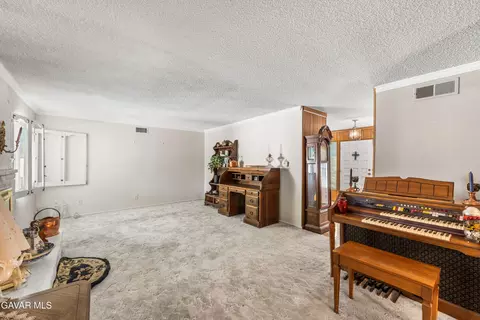 Living - 1152 E Avenue J1, Lancaster, CA 93535 photo 2 of 4