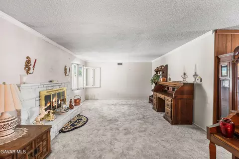 Living - 1152 E Avenue J1, Lancaster, CA 93535 photo 1 of 4