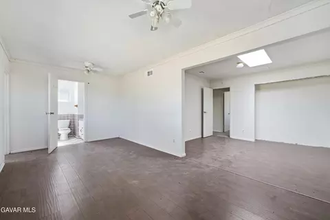 Bedroom - 11221 Valle Vista Rd, Phelan, CA 92371 photo 3 of 3
