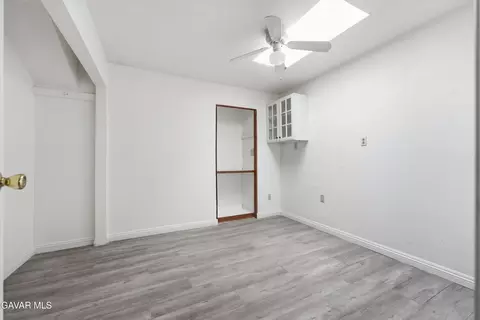Bedroom - 11221 Valle Vista Rd, Phelan, CA 92371 photo 2 of 3