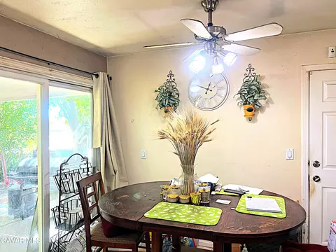 Dining - 38510 E 159th St, Palmdale, CA 93591 photo 1 of 1