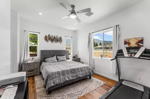 Bedroom - 28301 Stallion Springs Dr, Tehachapi, CA 93561 photo 1 of 3