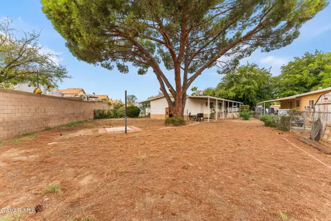 Exterior - 43850 E 20th St #SPC 157, Lancaster, CA 93535 photo 7 of 9