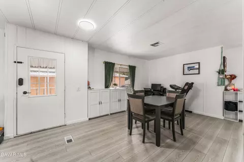 Dining - 43850 E 20th St #SPC 157, Lancaster, CA 93535 photo 1 of 3