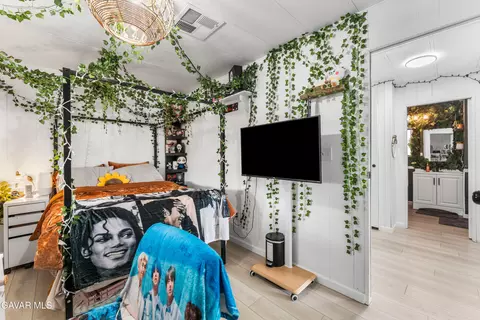 Bedroom - 43850 E 20th St #SPC 157, Lancaster, CA 93535 photo 2 of 3