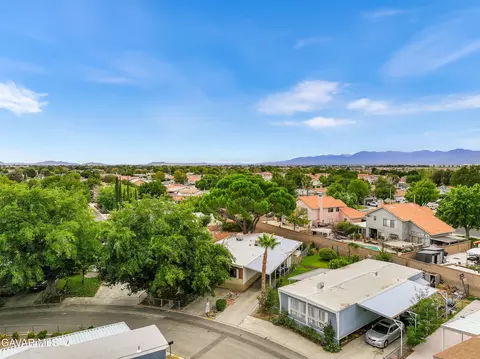 View/Area - 43850 E 20th St #SPC 157, Lancaster, CA 93535 photo 4 of 7