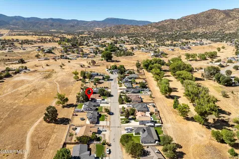 View/Area - 22904 Clover Spring Pl, Tehachapi, CA 93561 photo 7 of 10