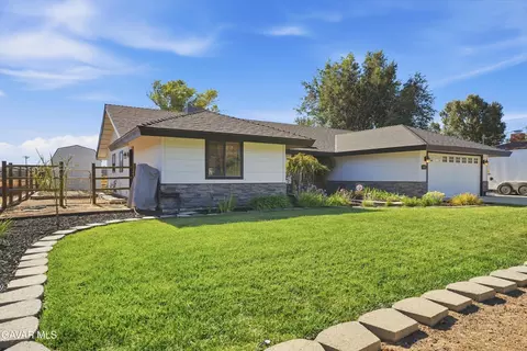Exterior - 22904 Clover Spring Pl, Tehachapi, CA 93561 photo 10 of 16