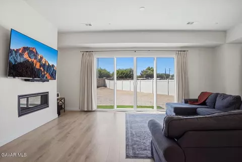 Living - 38017 Periwinkle Pl, Palmdale, CA 93550 photo 1 of 2