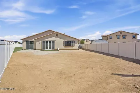 Exterior - 38017 Periwinkle Pl, Palmdale, CA 93550 photo 2 of 2