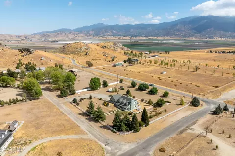 View/Area - 27450 Harness Dr, Tehachapi, CA 93561 photo 3 of 11