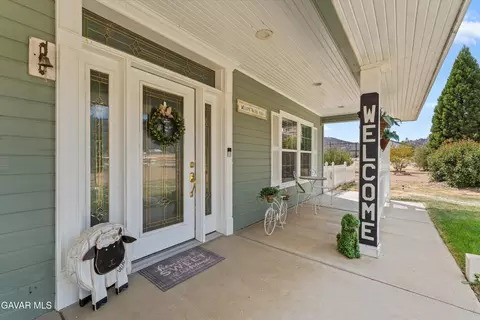 Exterior - 27450 Harness Dr, Tehachapi, CA 93561 photo 5 of 5