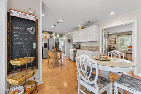 Other - 27450 Harness Dr, Tehachapi, CA 93561 photo 4 of 10