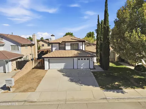 Exterior - 1563 E Kettering St, Lancaster, CA 93535 photo 2 of 3