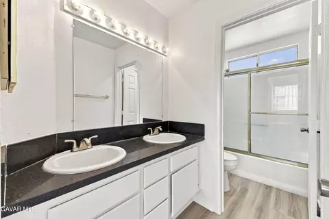 Bath - 1563 E Kettering St, Lancaster, CA 93535 photo 3 of 3