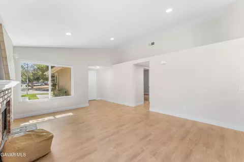 Living - 43552 Yew St, Lancaster, CA 93536 photo 3 of 6
