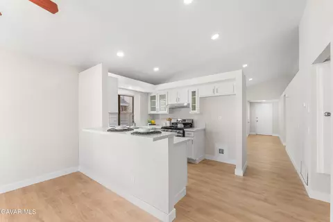 Entry Way - 43552 Yew St, Lancaster, CA 93536 photo 1 of 1