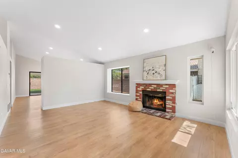 Living - 43552 Yew St, Lancaster, CA 93536 photo 1 of 6