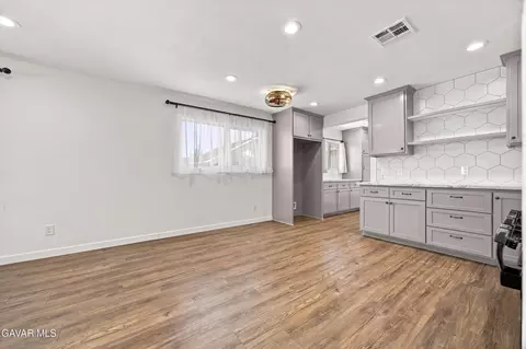 Other - 102 Brentwood Dr, Tehachapi, CA 93561 photo 3 of 8