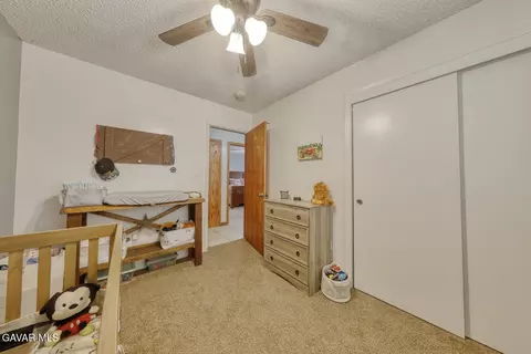 Bedroom - 21510 Shirley Dr, Tehachapi, CA 93561 photo 8 of 8