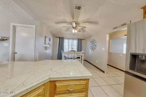 Dining - 21510 Shirley Dr, Tehachapi, CA 93561 photo 4 of 4
