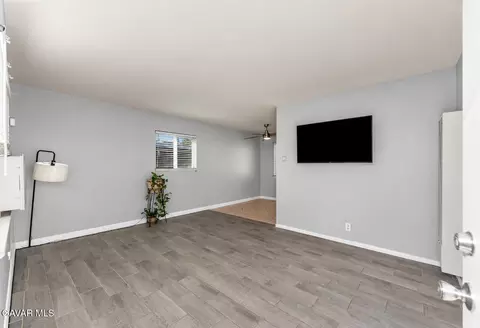 Living - 38457 E 31st St, Palmdale, CA 93550 photo 1 of 4