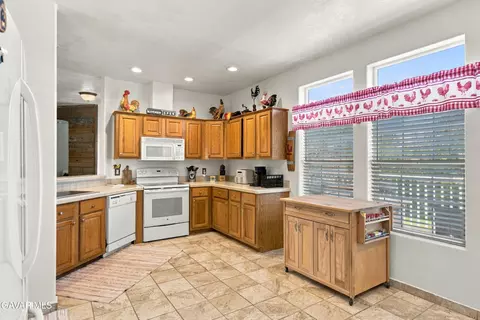 Other - 18764 Alps Dr, Tehachapi, CA 93561 photo 6 of 22
