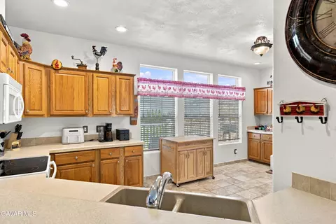 Other - 18764 Alps Dr, Tehachapi, CA 93561 photo 5 of 22