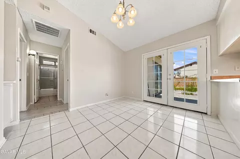 Dining - 2533 Topaz Ln, Lancaster, CA 93535 photo 2 of 2