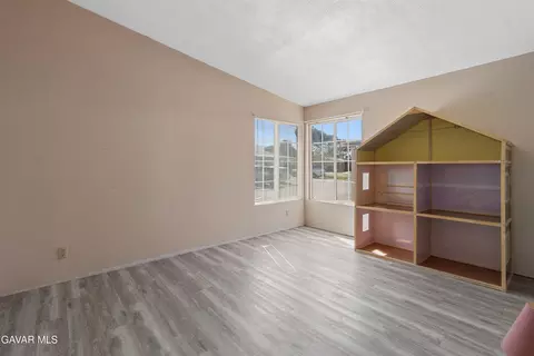Bedroom - 14556 E Tehachapi Blvd #SPC 15, Tehachapi, CA 93561 photo 2 of 2