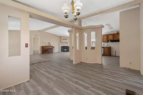 Living - 14556 E Tehachapi Blvd #SPC 15, Tehachapi, CA 93561 photo 1 of 8
