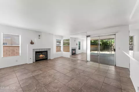Living - 37270 Carousel Cir, Palmdale, CA 93552 photo 10 of 13
