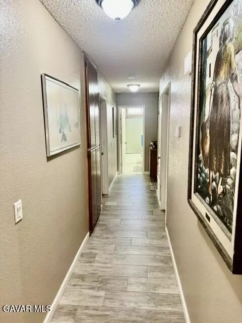 Entry Way - 4049 Saddleback Rd, Palmdale, CA 93552 photo 1 of 2