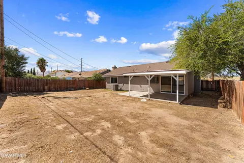 Exterior - 38470 Division St, Palmdale, CA 93550 photo 6 of 10