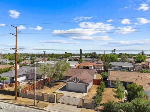 View/Area - 38470 Division St, Palmdale, CA 93550 photo 4 of 4