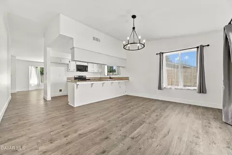 Living - 1370 S Green St, Tehachapi, CA 93561 photo 6 of 6