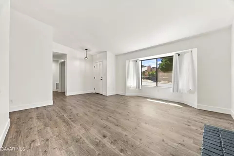 Living - 1370 S Green St, Tehachapi, CA 93561 photo 5 of 6