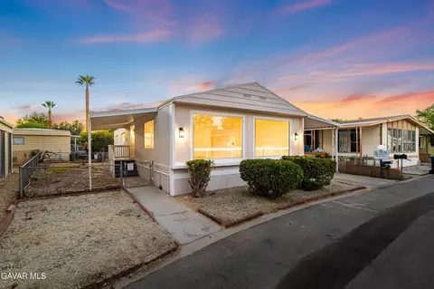Exterior - 43850 20th St E Space #47, Lancaster, CA 93535 photo 6 of 7