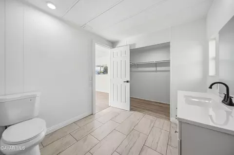 Bath - 43850 20th St E Space #47, Lancaster, CA 93535 photo 4 of 4
