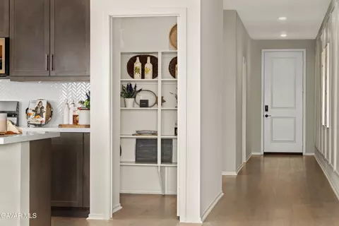 Entry Way - 1558 E Holguin St, Lancaster, CA 93535 photo 1 of 1