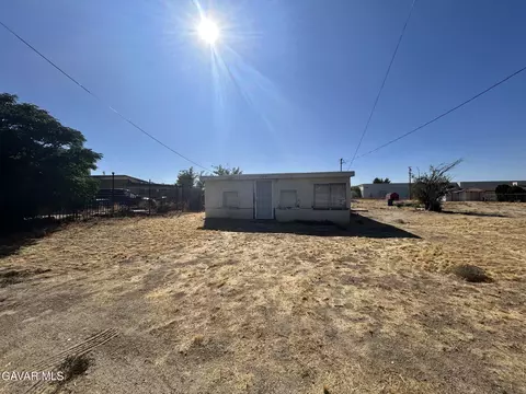 43301 E 6th St, Lancaster, CA 93535