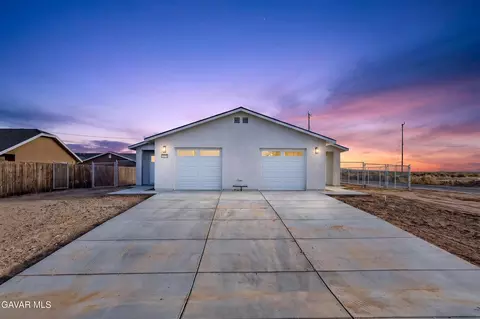 8336 Sherwood Ave, California City, CA 93505