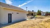 Exterior - 21611 Westwood Blvd, Tehachapi, CA 93561 photo 1 of 5