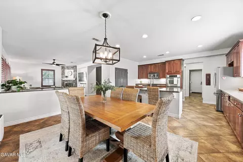 Dining - 111 Elderberry Ct, Tehachapi, CA 93561 photo 3 of 3