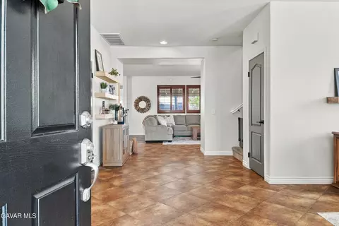 Entry Way - 111 Elderberry Ct, Tehachapi, CA 93561 photo 1 of 8